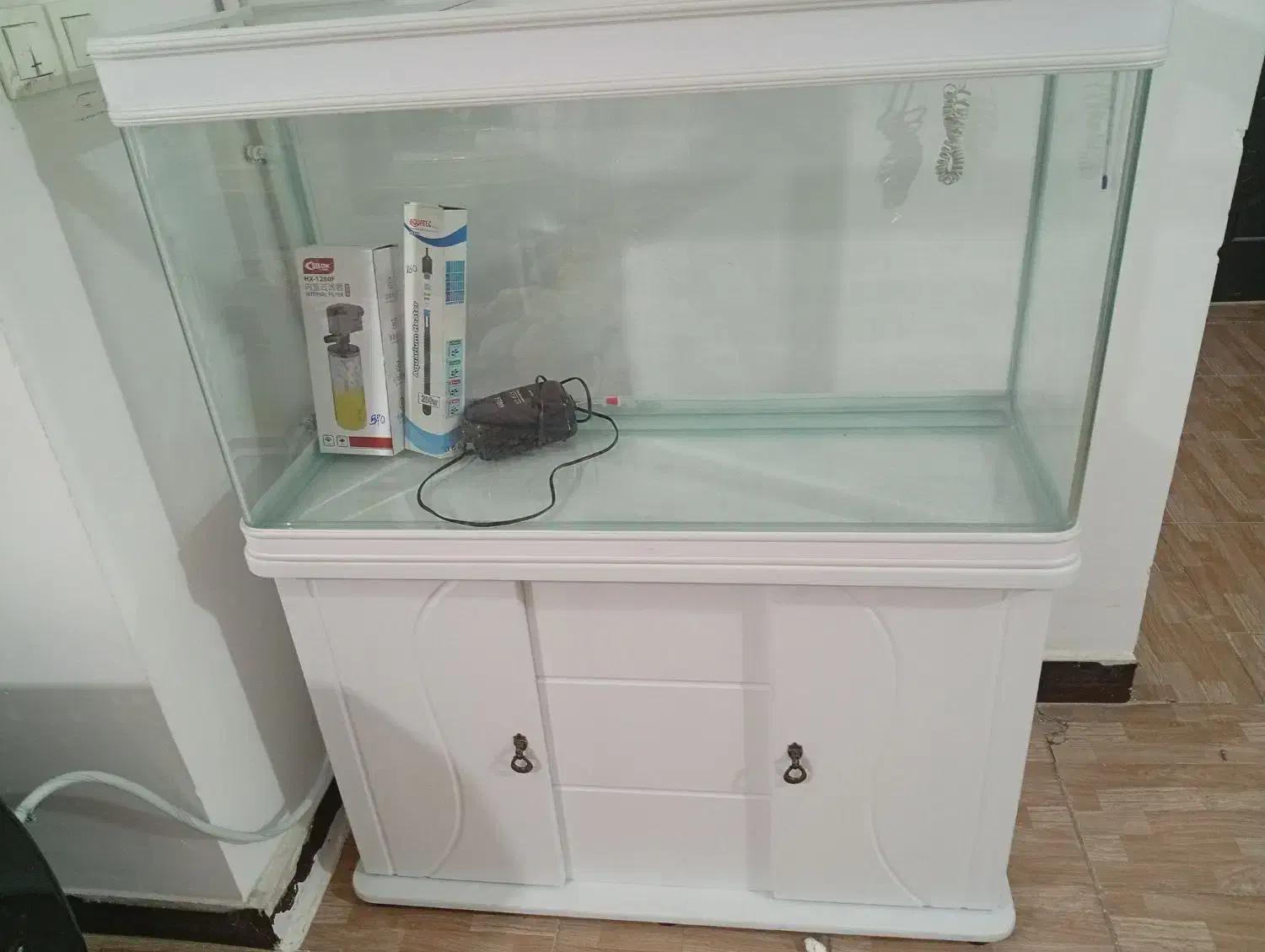 اکواریوم شیشه خم اکبند یک متری|ماهی|خرمآباد, |دیوار