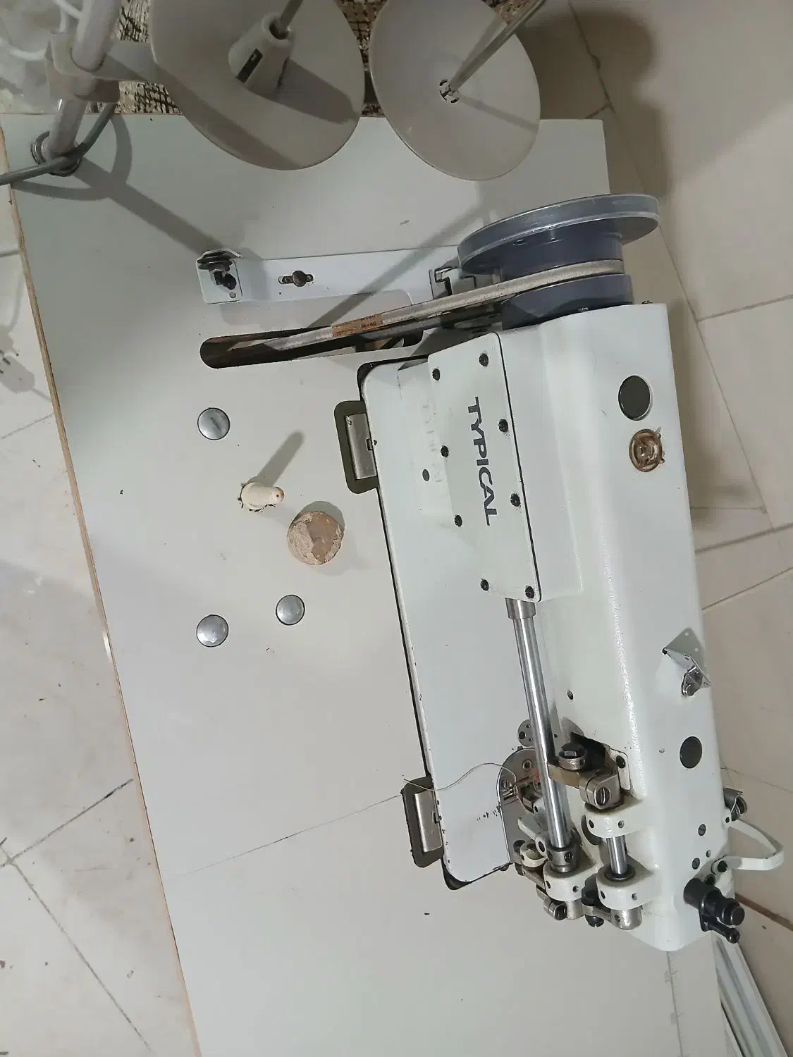 چرخ خیاطی صنعتی دو پایه تک سوزنه|چرخ خیاطی و ریسندگی|حمیدیا, |دیوار