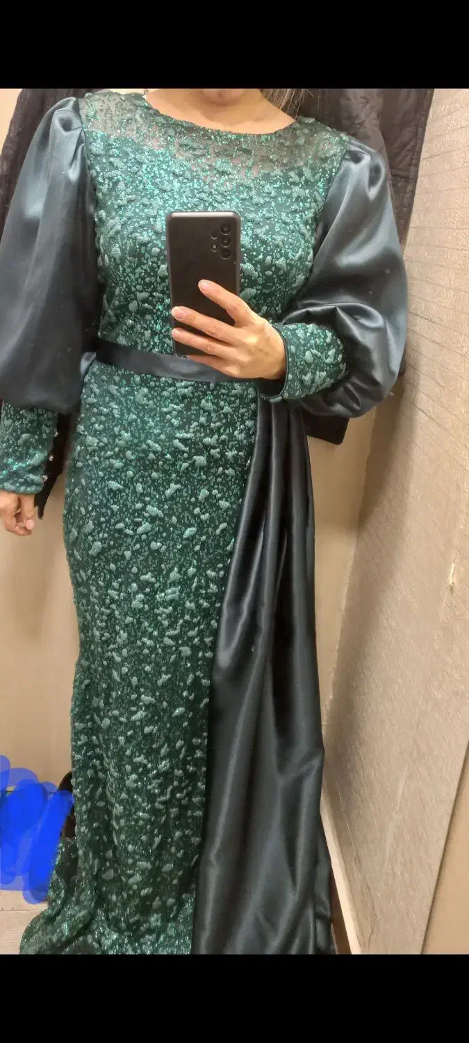 لباس مجلسی|لباس|ری, منصوریه منگل|دیوار