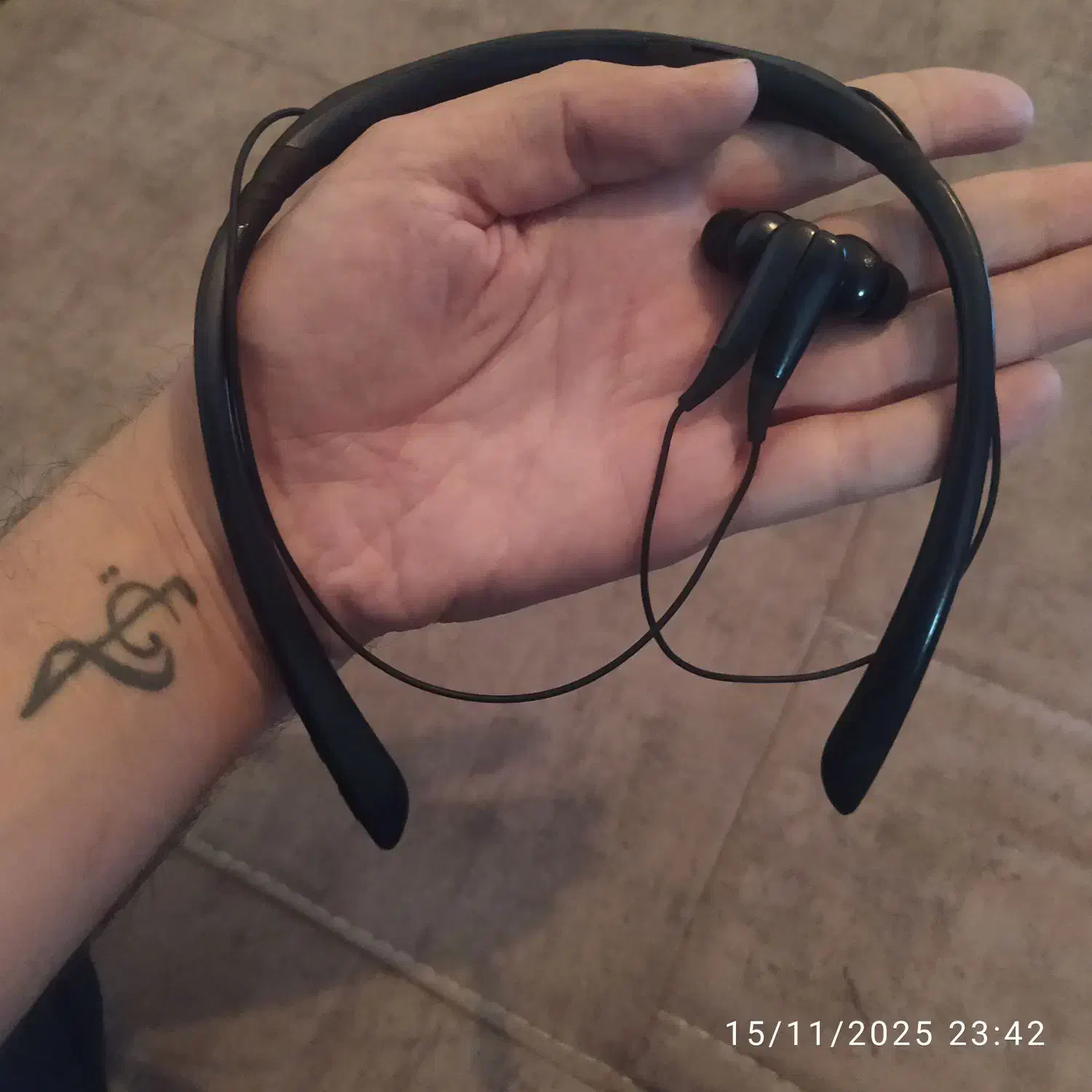 هندزفری بی سیم گردنی مغناطیسی سامسونگ لول یو پرو|لوازم جانبی موبایل و تبلت|مشهد, ایثارگران|دیوار