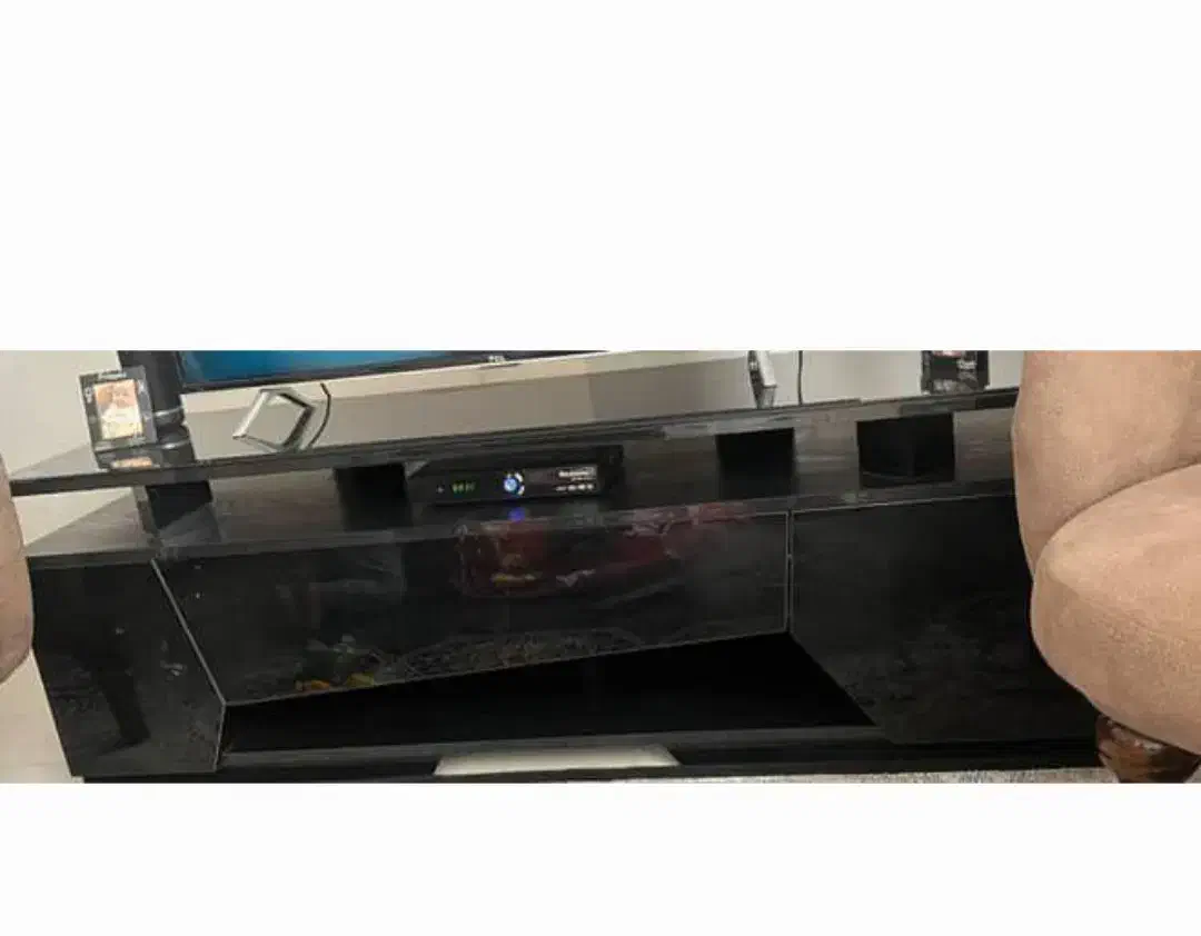 تی وی|مبلمان خانگی و میز عسلی|شیروان (خراسان), |دیوار