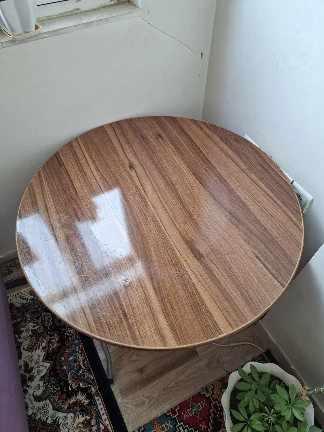 میز چوبی تاشو|میز و صندلی غذاخوری|شهرکرد, |دیوار