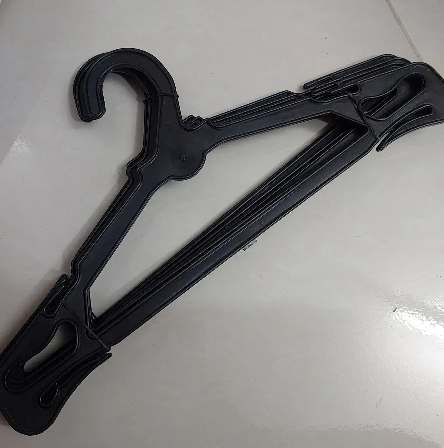 چوب لباسی|بندرخت و رخت‌آویز|نیشابور, پاستور|دیوار