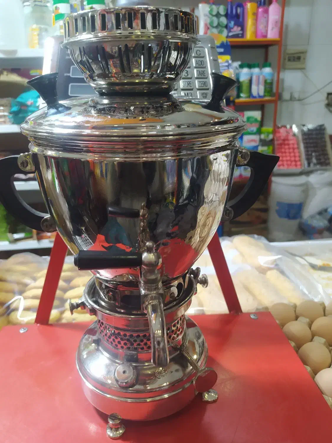 سماور نفتی قدیمی کوچک در حد صفر وکاملا سالم|کلکسیون اشیاء عتیقه|مرند, |دیوار