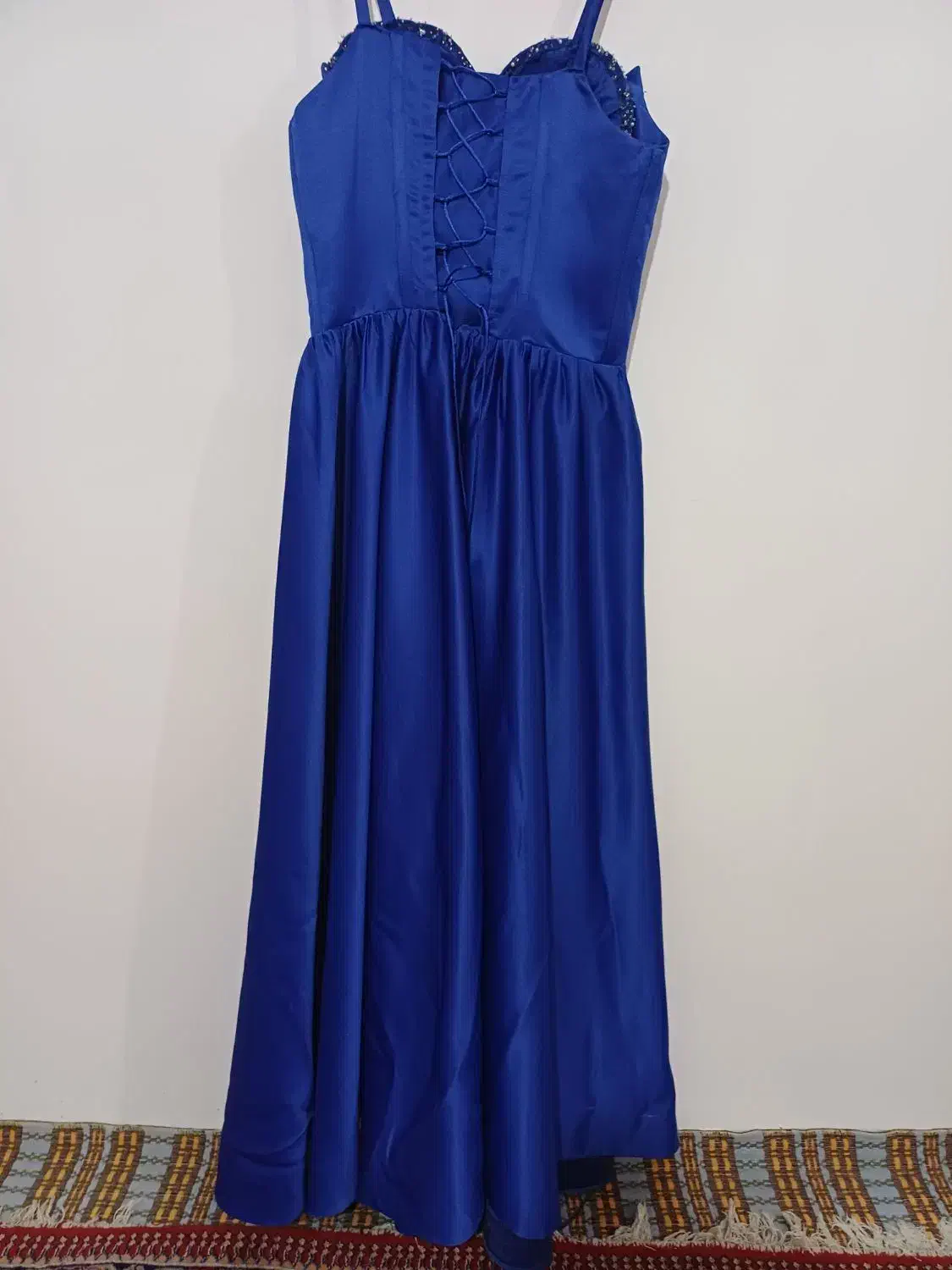 لباس مجلسی|لباس|اردبیل, |دیوار