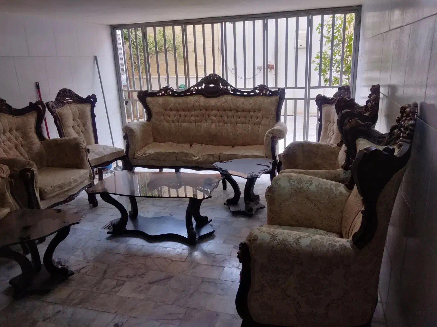 مبلمان سلطنتی|مبلمان خانگی و میز عسلی|یزد, |دیوار