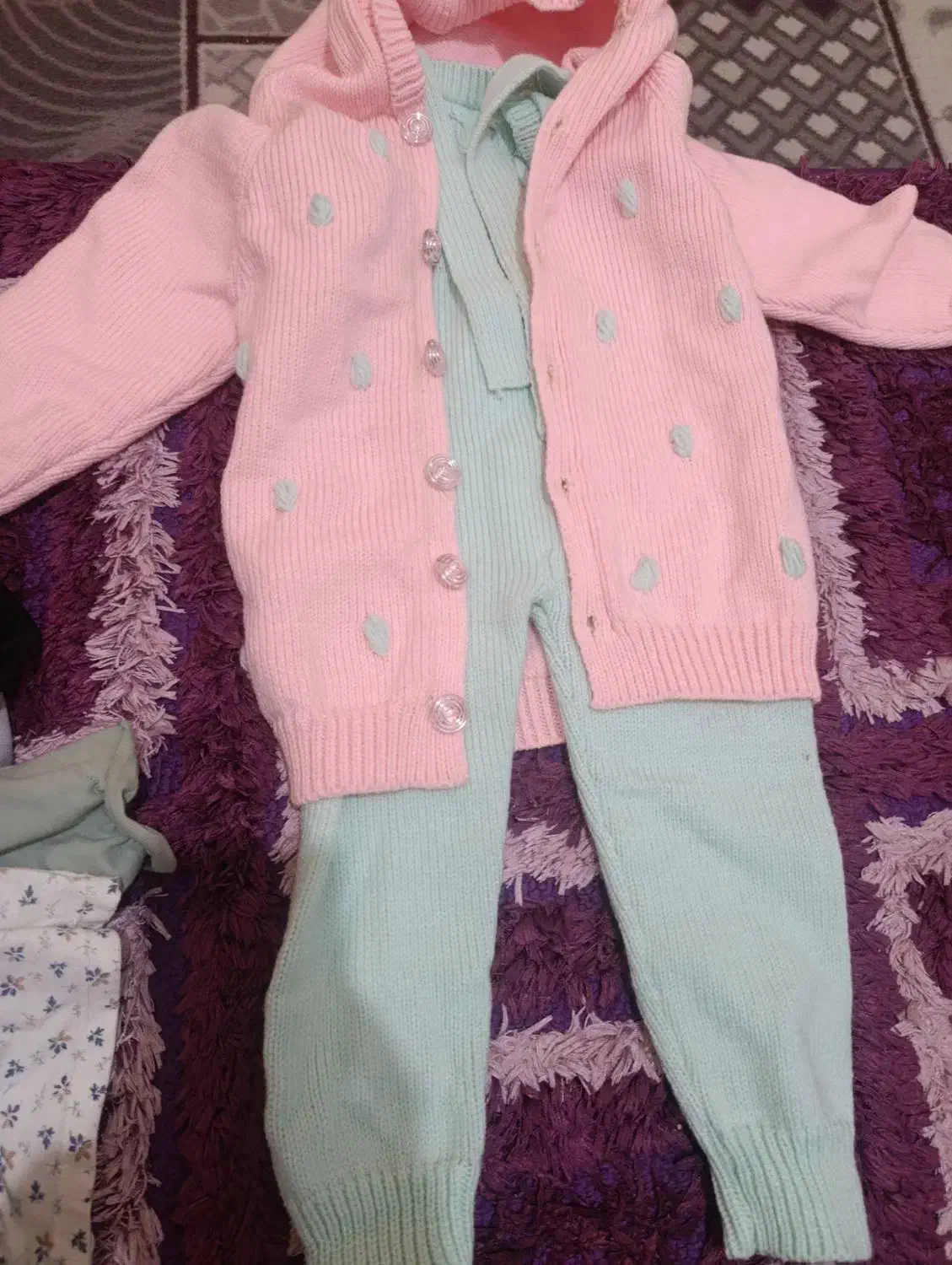 لباس بچه|کفش و لباس بچه|ساوه, |دیوار