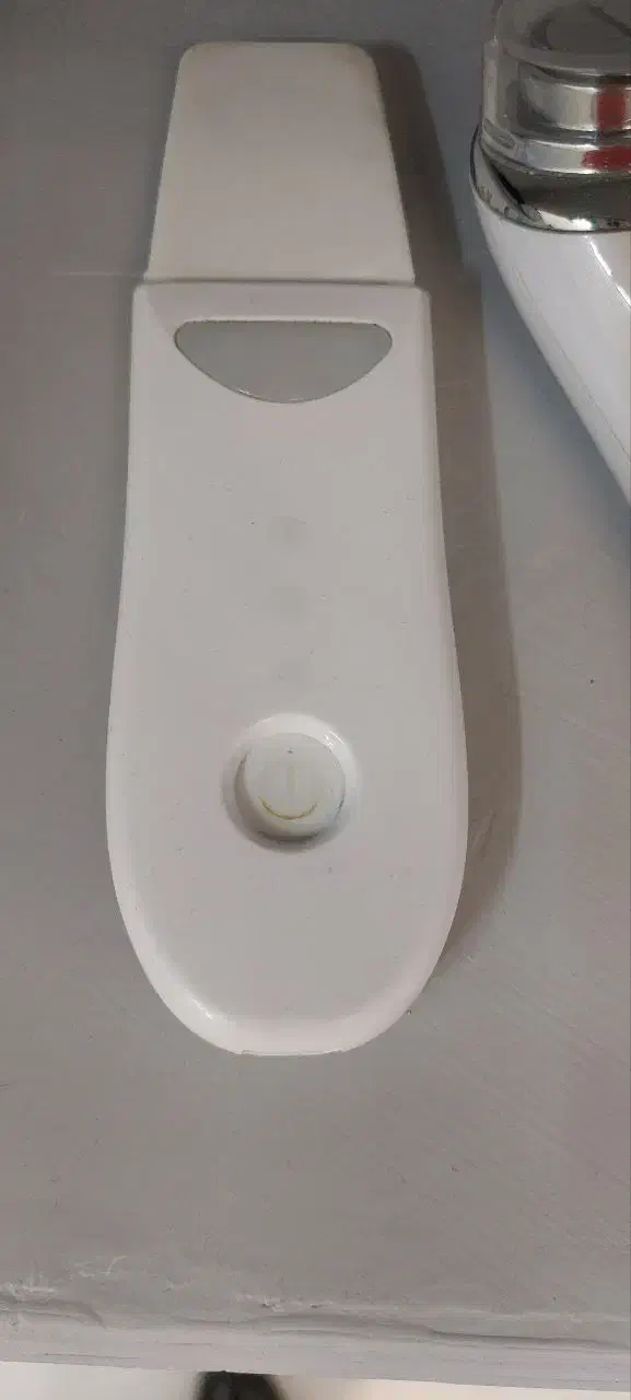 درمااف و آنالیزور|آرایشی، بهداشتی، درمانی|گنبد کاووس, |دیوار