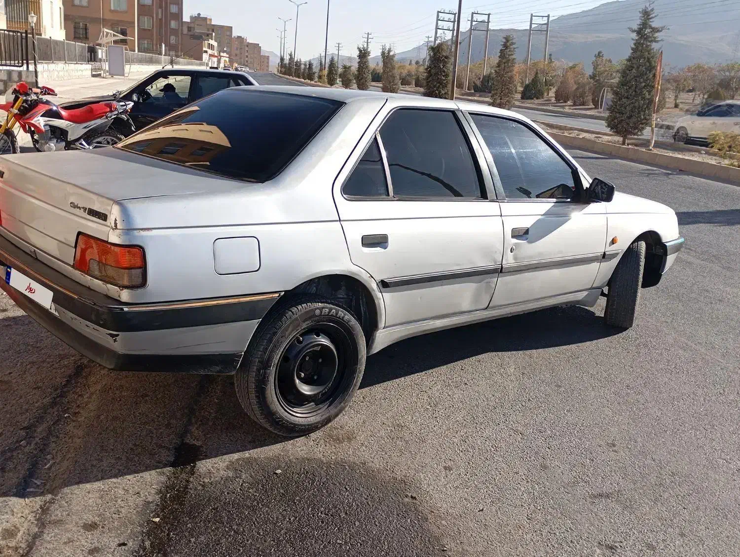 پژو 405 دوگانه فابریک|خودرو سواری و وانت|فولادشهر, B2|دیوار