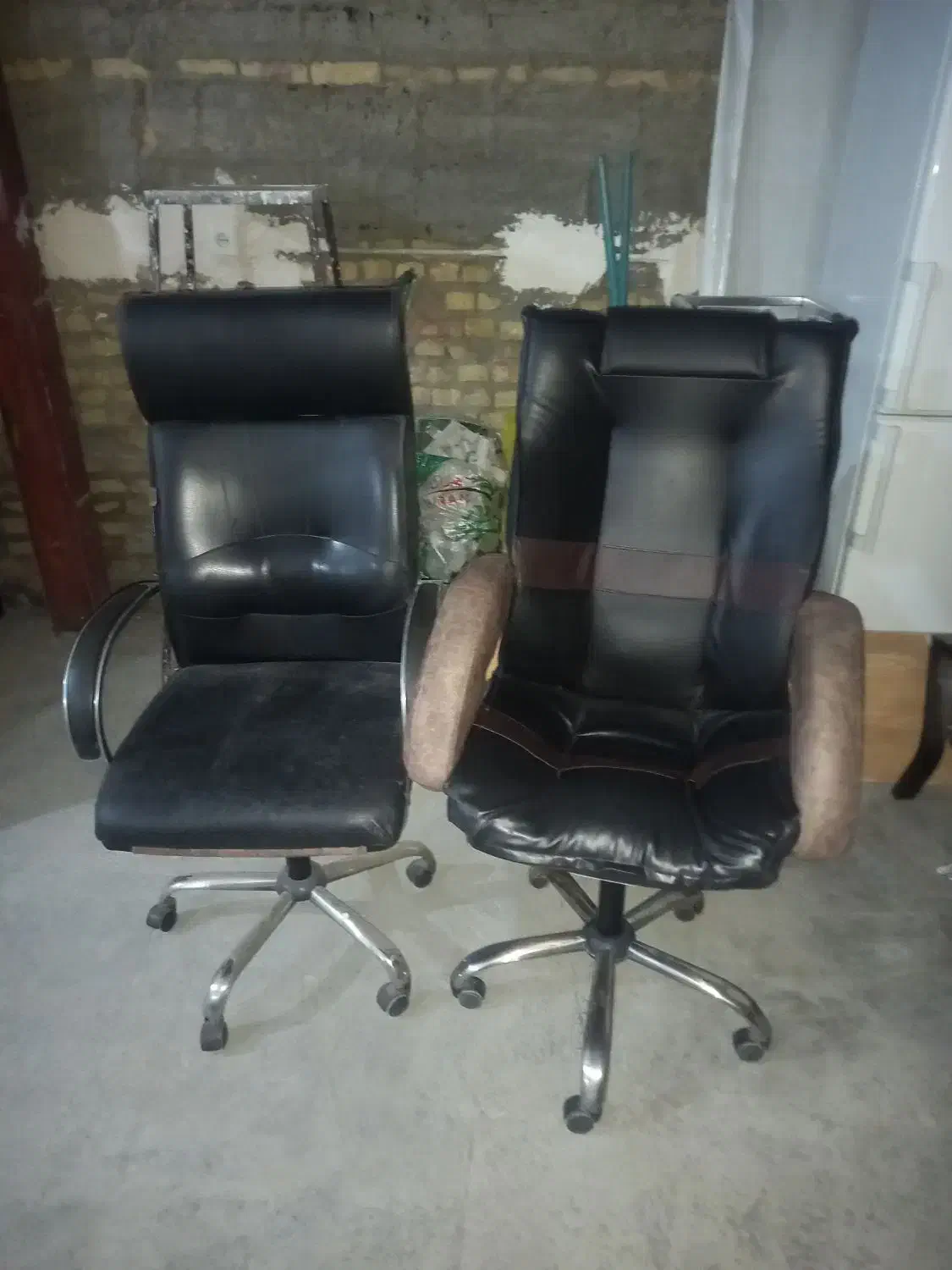 ۲ عدد صندلی جک دار|صندلی و نیمکت|مریوان, |دیوار