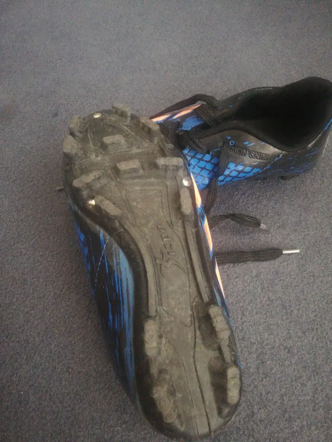 کتونی ورزشی|تجهیزات ورزشی|ساوه, |دیوار