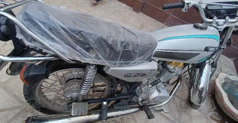 موتور تکتاز سالم|موتورسیکلت|تربت جام, میان جام|دیوار