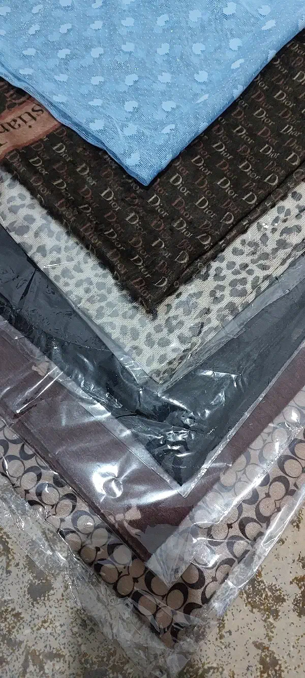 مینی اسکارف|کیف، کفش، کمربند|زرند, |دیوار