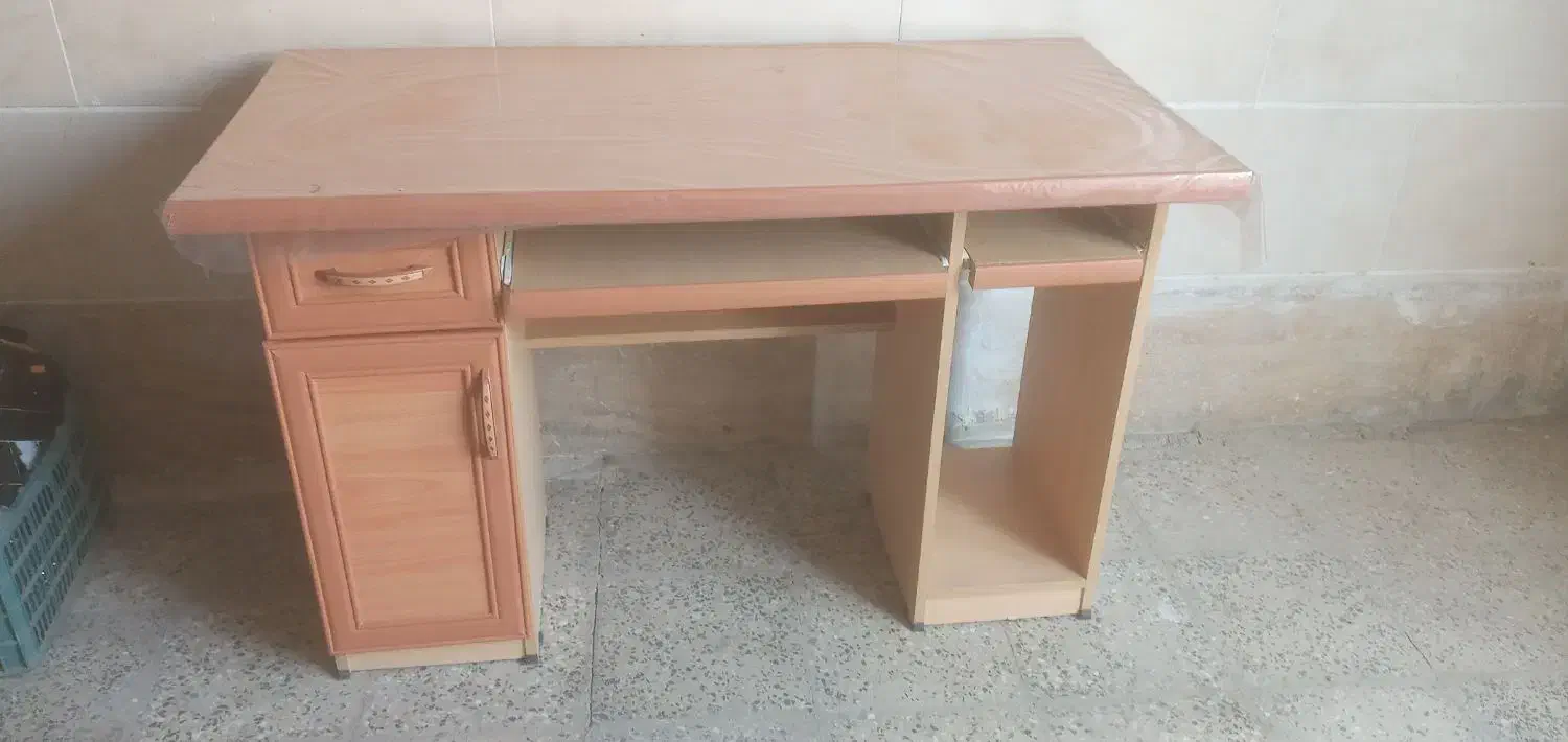 میز تحریر|میز تحریر و کامپیوتر|محمدیه-قزوین, |دیوار