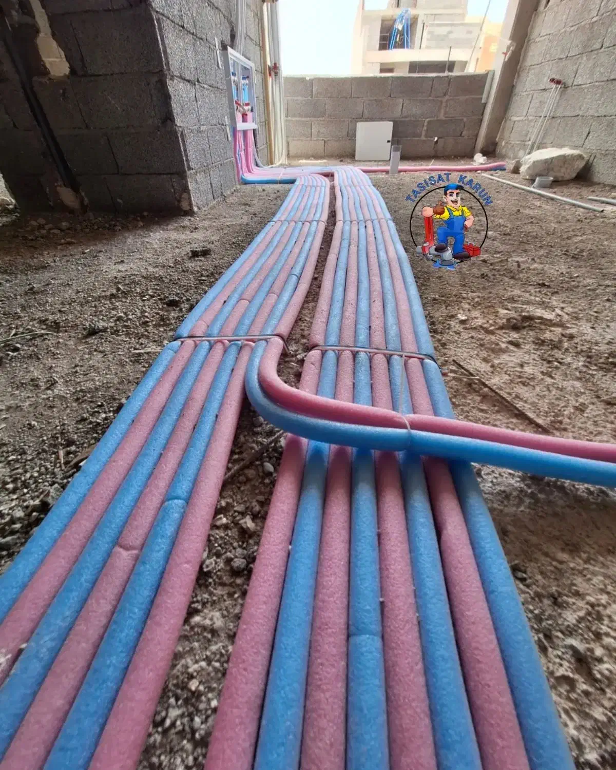 استخدام شاگرد لوله کش|استخدام معماری، عمران و ساختمانی|اهواز, پادادشهر|دیوار