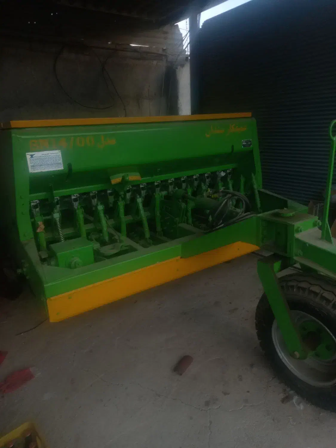 ردیف کار سندان ۱۴ ردیفه خشک بدون کارکرد|ماشینآلات صنعتی|بیله سوار, |دیوار