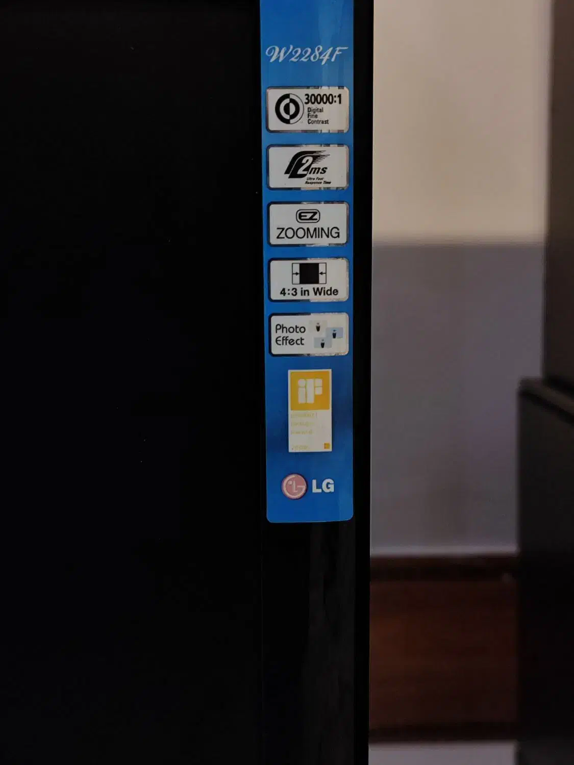 مانیتور۲۲ ال جی و هارد خاص وکیبرد فراسو و کیس خالی|قطعات و لوازم جانبی رایانه|رشت, گلسار|دیوار