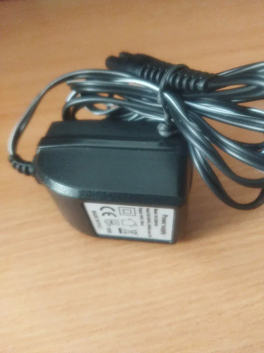 آداپتور برق ماشین اصلاح شارژی|آرایشی، بهداشتی، درمانی|اسفراین, |دیوار