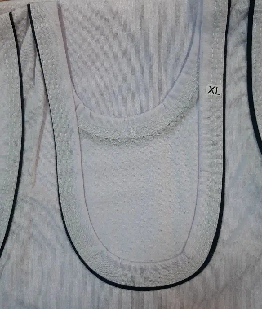 زیر پوش|لباس|اصفهان, فرودگاه|دیوار