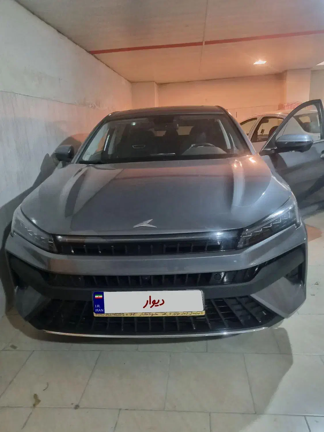 کی ام سی مدل ۱۴۰۳ کاملا بی رنگ وسالم ۷۶۰۰ کارکرد|خودرو سواری و وانت|تبریز, |دیوار