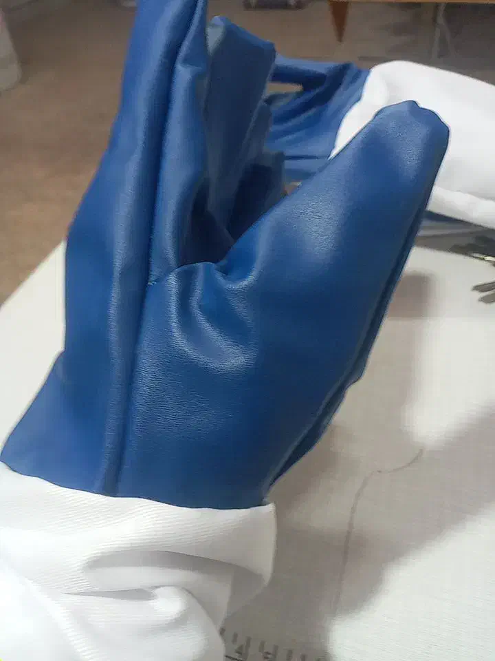 دستکش چرمی زنبور داری|عمده‌فروشی|تیران, |دیوار