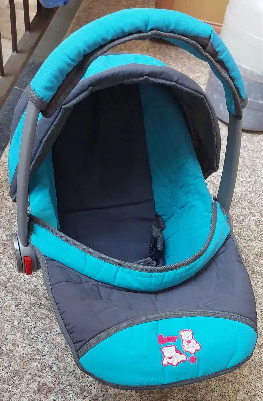 کریر و کالسکه و روروک کودک|اسباب و اثاث بچه|تهران, تختی|دیوار