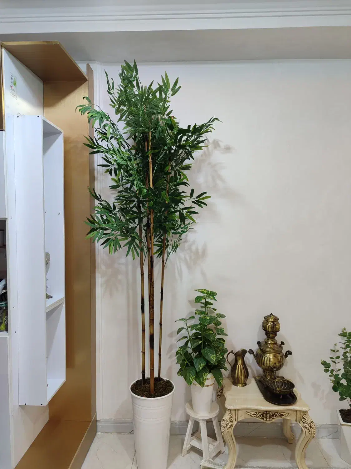 گل مصنوعی|گل مصنوعی|صحنه, |دیوار