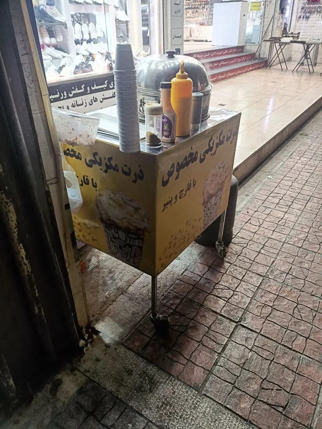 دستگاه ذرت مکزیکی با تعدادی وسیله|اجاق گاز و لوازم برقی پختوپز|شیراز, وصال|دیوار