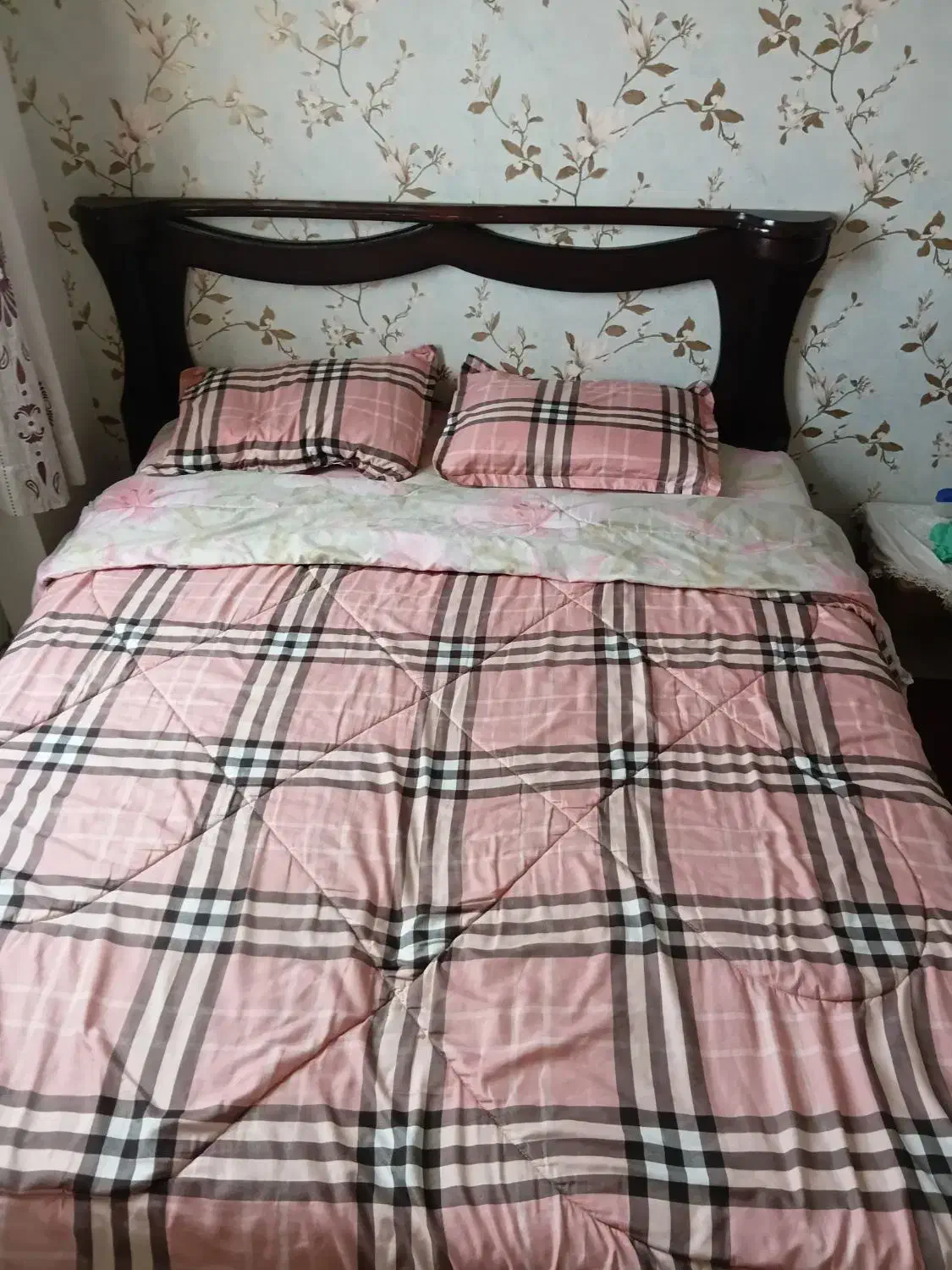 تخت خواب|تخت و سرویس خواب|گلبهار, شهر جدید گلبهار|دیوار