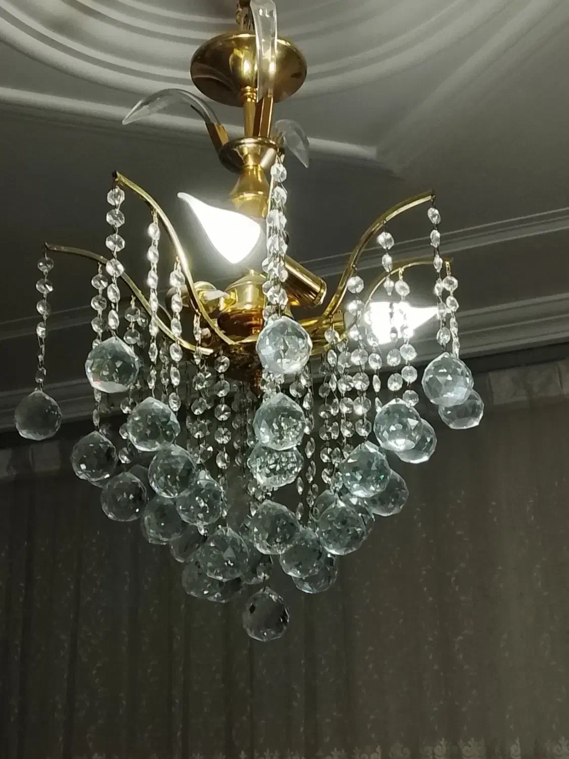 ۲ تا لوستر سالم ۴ میلیون|لوستر و چراغ آویز|سراب, |دیوار