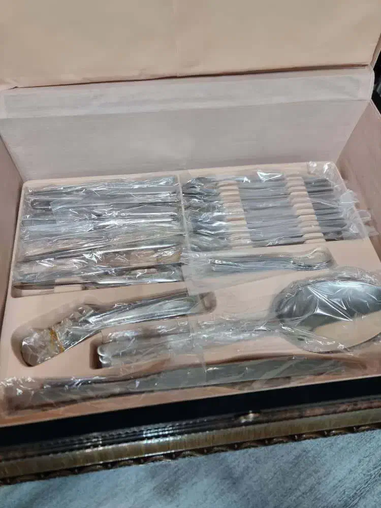 سرویس قاشق و چنگال ۱۲۴ پارچه رزنتال آلمان|ظروف سرو و پذیرایی|تهران, سعادتآباد|دیوار