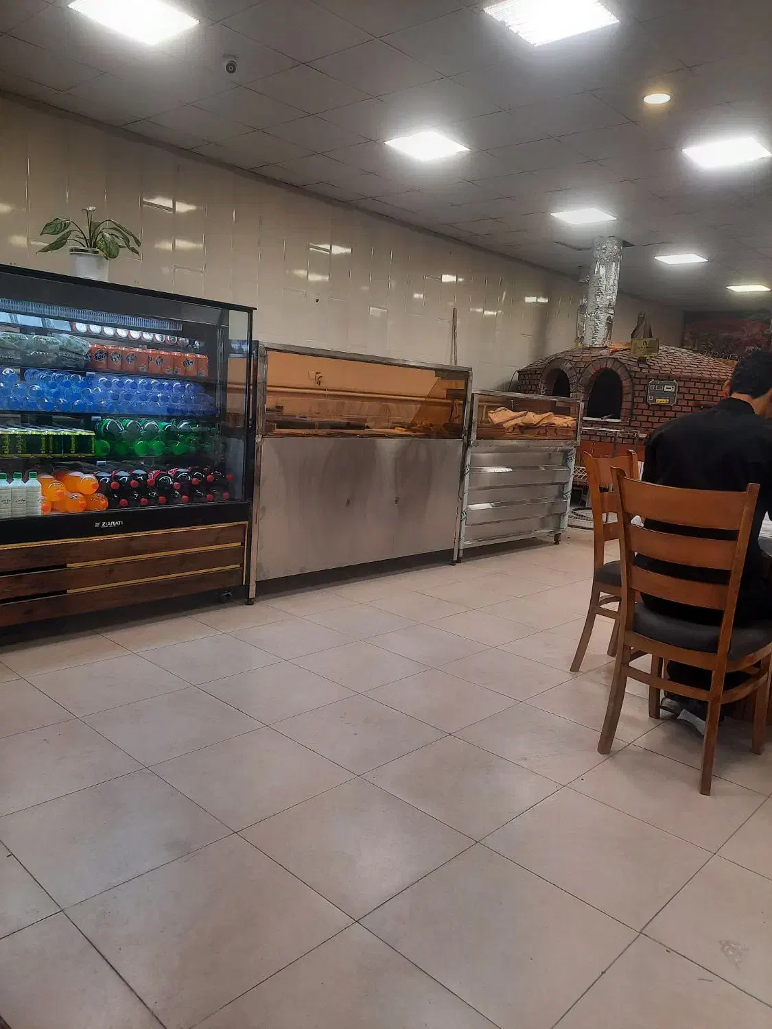 گارسون و سالن داری|استخدام سرایداری و نظافت|قم, صدوق|دیوار