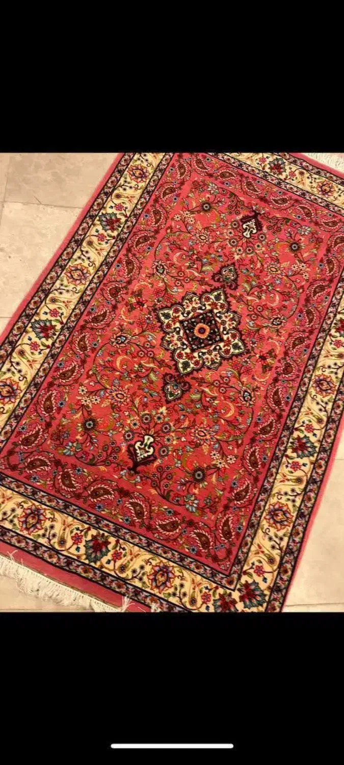 جفت ذرع نیم ۶۰ رج کورک دستباف|فرش|ملایر, |دیوار