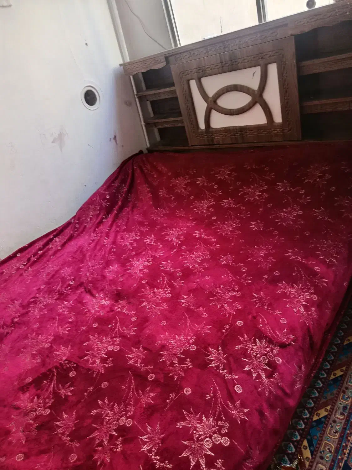 کشو وآینه وتخت|تخت و سرویس خواب|مشهد, کوشش|دیوار