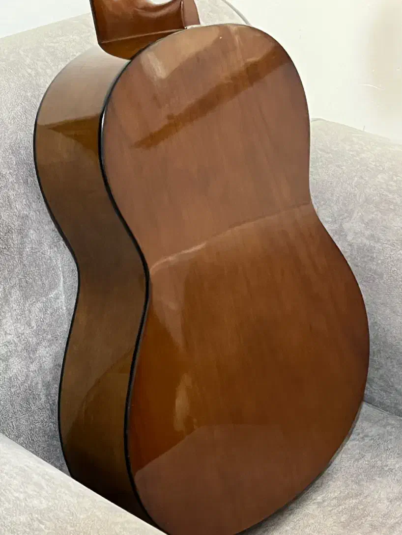 گیتار یاماها c45|گیتار، بیس، امپلیفایر|رشت, منظریه|دیوار