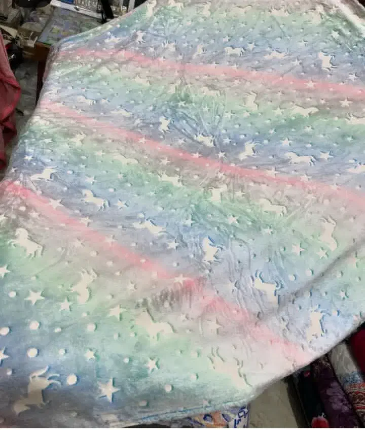 فروش پتو|رختخواب، بالش، پتو|قنوات, |دیوار