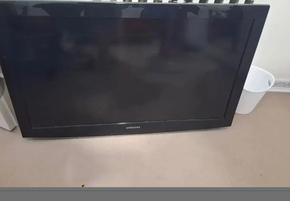تلویزیون سامسونگ ۳۲ اینچ اصل کره|تلویزیون و پروژکتور|رضوانشهر, |دیوار