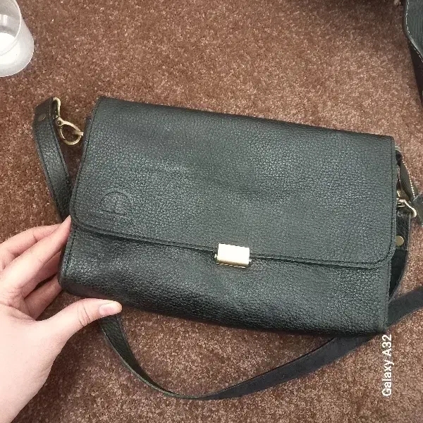 تعدادی کیف دوشی و اداری  برند چرم طبیعی نو|کیف، کفش، کمربند|تهران, امیریه|دیوار