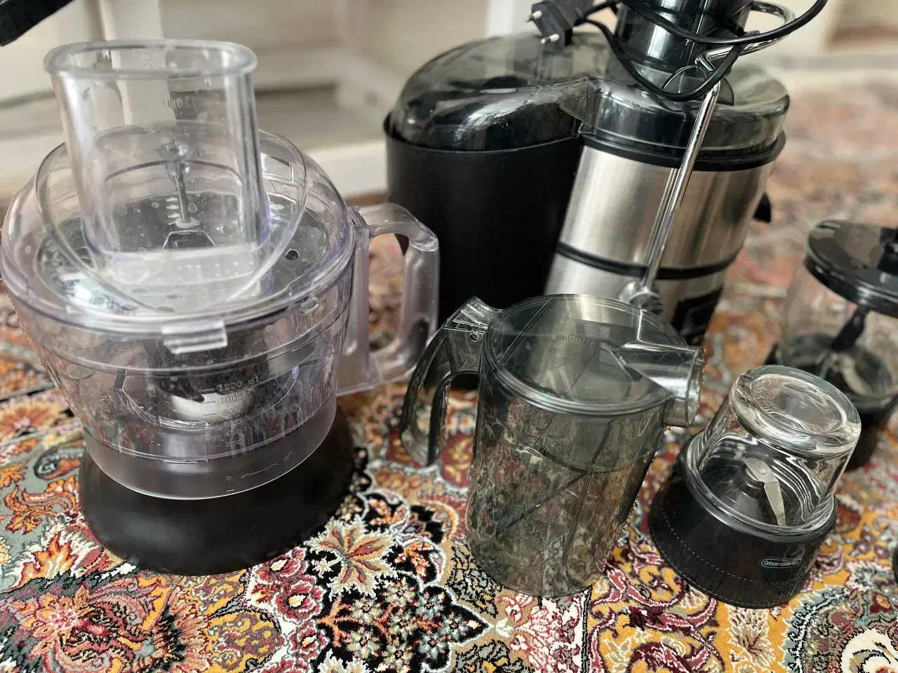 دستگاه اب میوه گیری چهارماره|آبمیوه‌گیر و آب‌مرکبات‌گیر|اردبیل, |دیوار