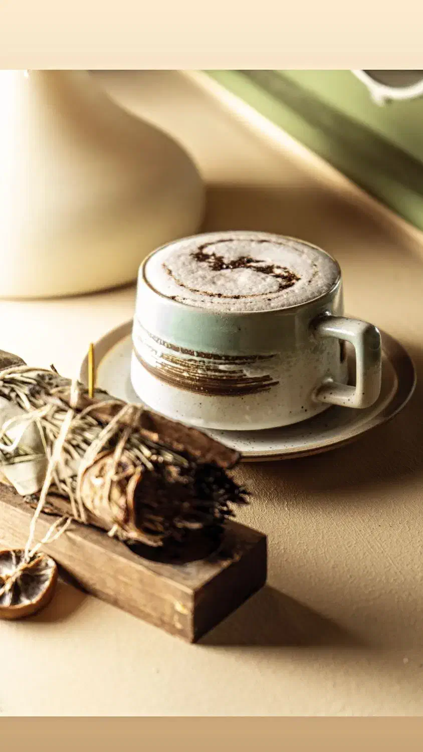 هاست و ویتر|استخدام خدمات فروشگاه و رستوران|تهران, شهرک چیتگر|دیوار