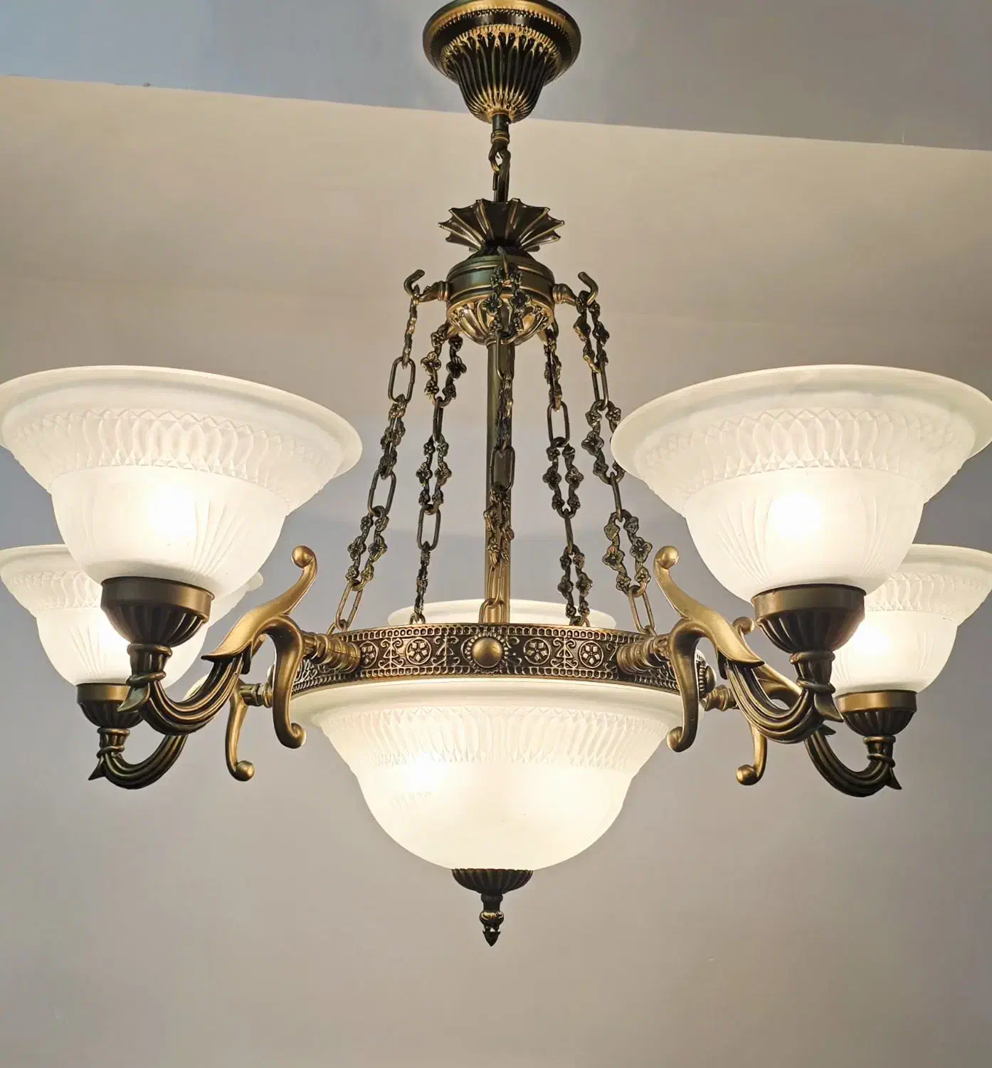 ۳ عدد لوستر ۵ شاخه مجلل و کلاسیک|لوستر و چراغ آویز|تهران, اقدسیه|دیوار