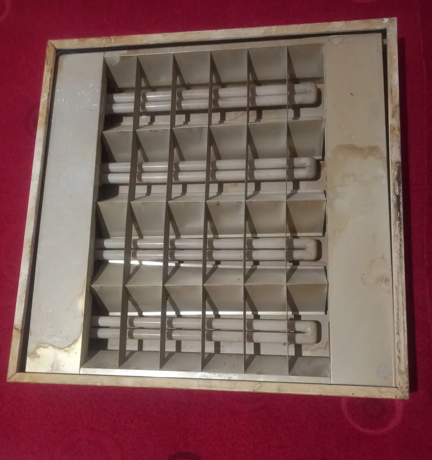 مهتابی ۶۰در۶۰|لامپ و چراغ|بروجرد, |دیوار