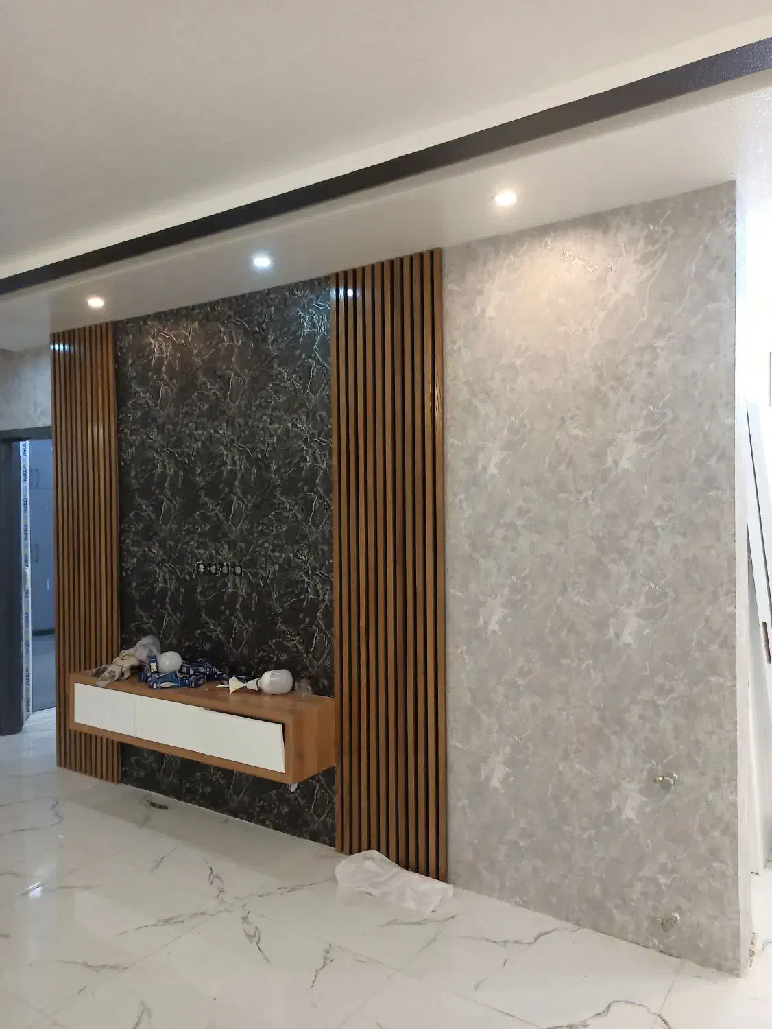 نصب و تعمیر انواع کاغذ دیواری با ضمانت ۵ ساله|خدمات پیشه و مهارت|اصفهان, جلفا|دیوار