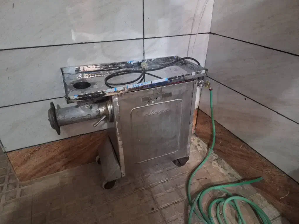 چرخ گوشی مارک (چگا 32 تک فاز )|کافیشاپ و رستوران|شهرکرد, |دیوار