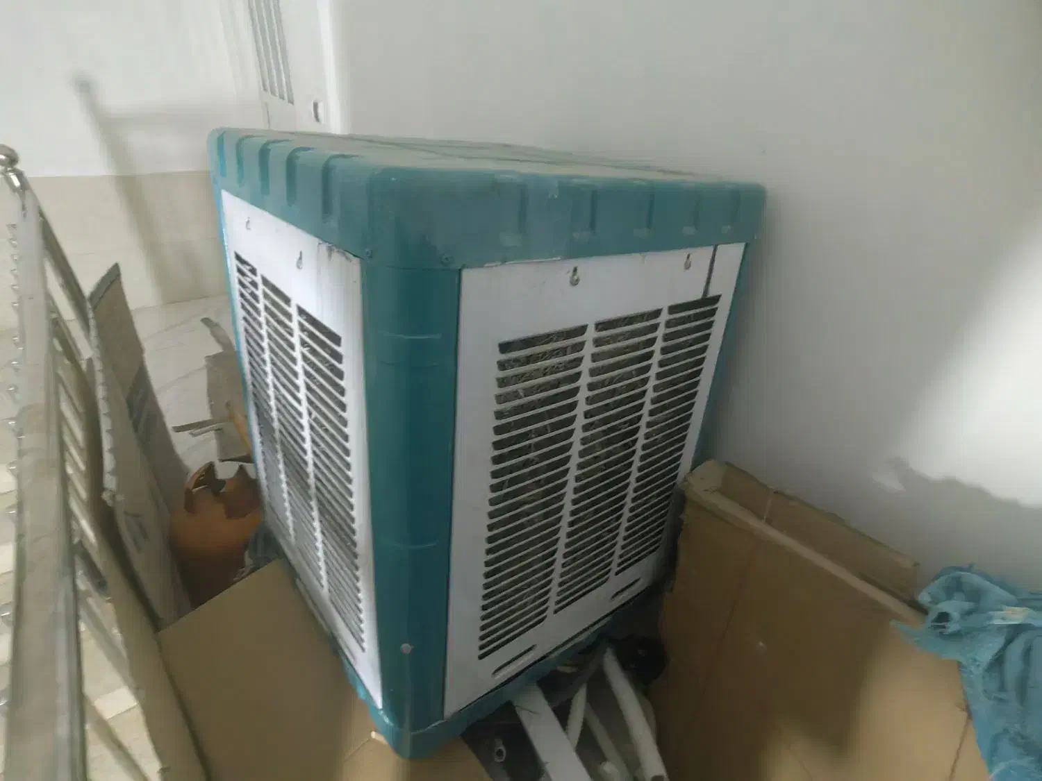 کولر ابی 4000|کولر آبی|صدرا-فارس, فاز ۱|دیوار