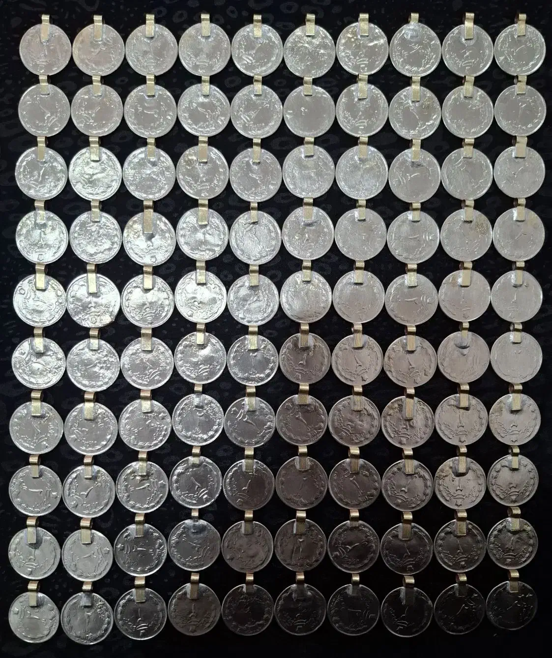 سکه دوریالی گوشه دار قدیمی دوره شاهی|کلکسیون سکه، تمبر، اسکناس|الشتر, |دیوار