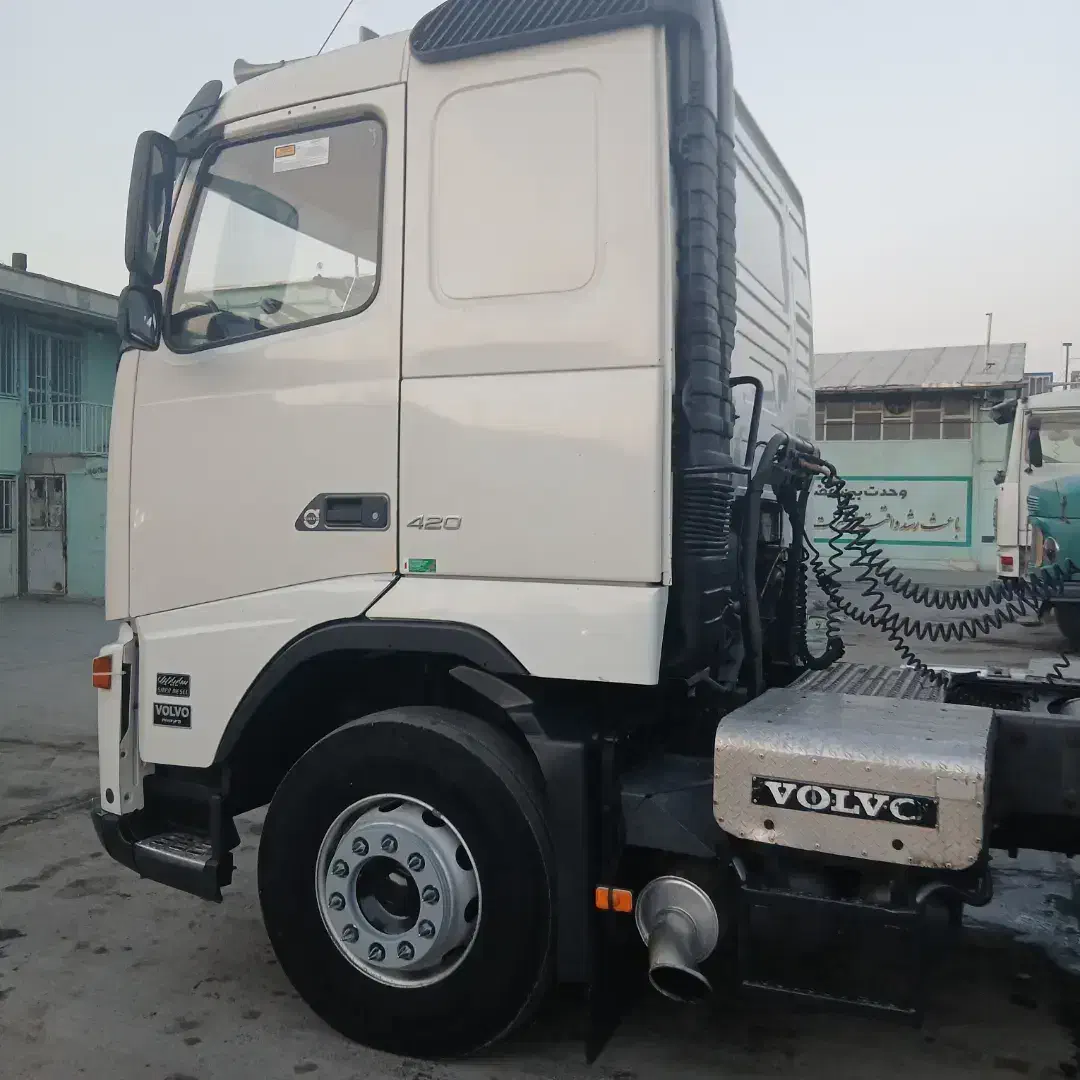 کشنده ولوو اف اچ جفت ۸۵(fh12)|خودرو سنگین|اسلامشهر, مسکن مهر اسلاشهر (شهرک امام خمینی)|دیوار