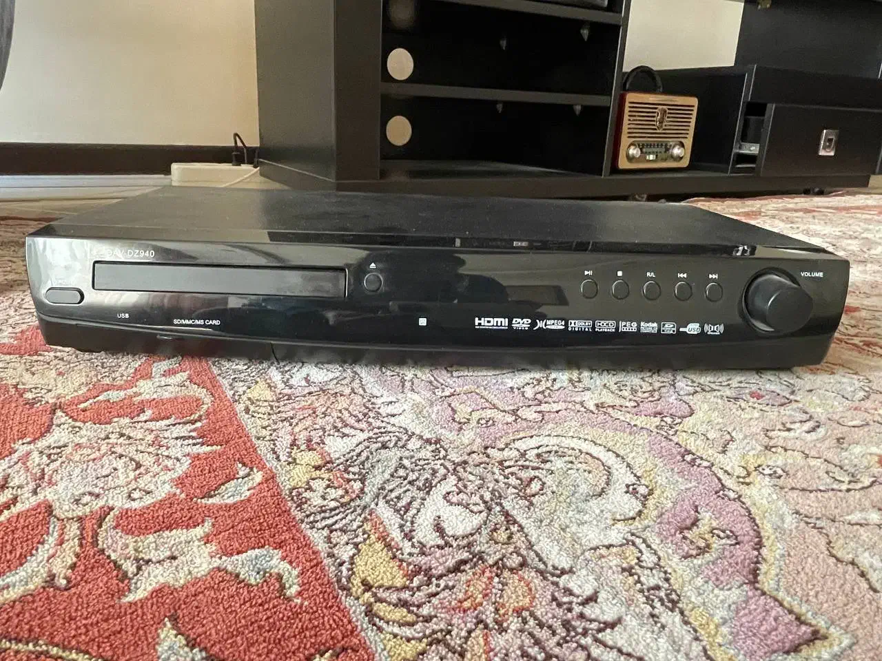 دی وی دی ومیز کامپیوتر|پخش‌کننده DVD و ویدیو|کرج, باغستان|دیوار