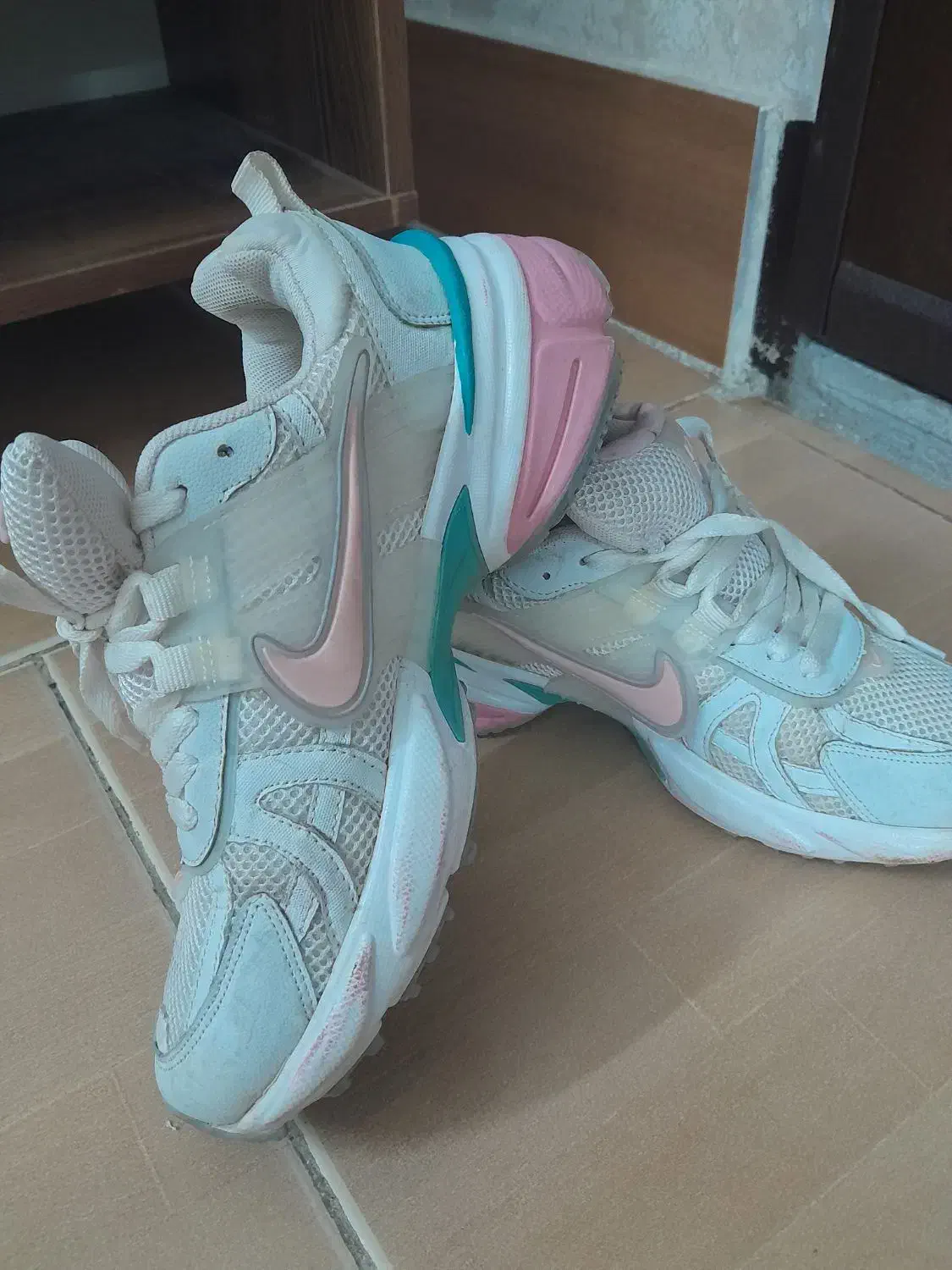 کفش کتونی سایز 37|کیف، کفش، کمربند|گنبد کاووس, |دیوار