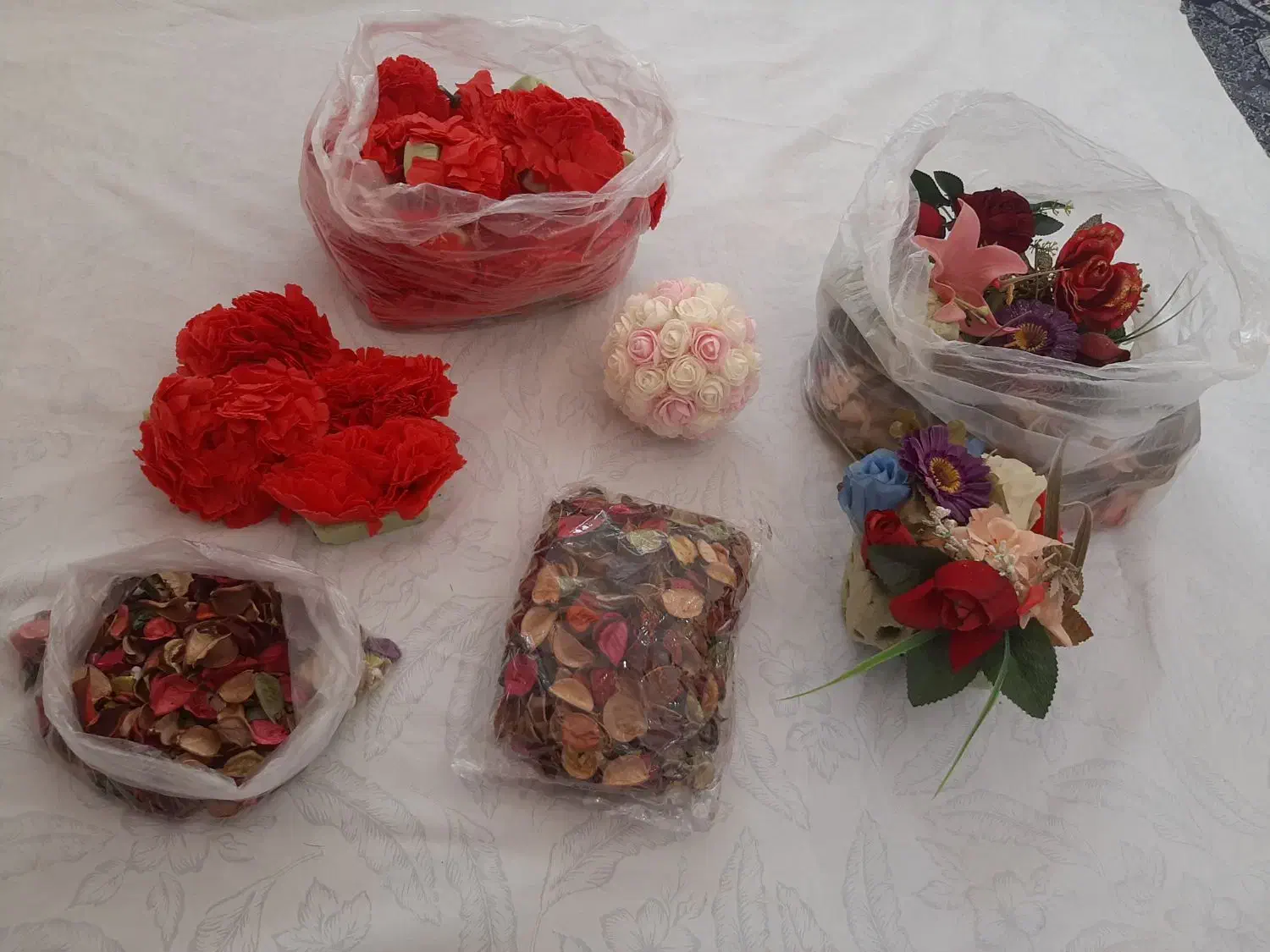 گل مصنوعی با اسفنج.گل خشک.گل سفره عقد|گل مصنوعی|قم, نیروگاه|دیوار